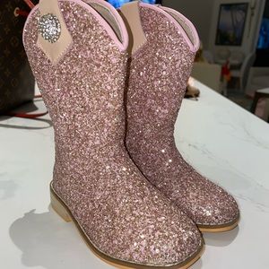 A Bear Co. Rose Gold Cowgirls